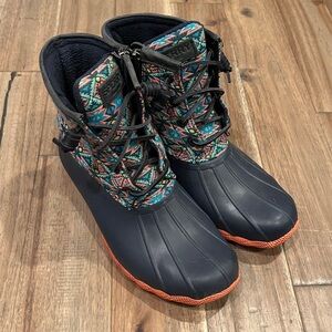Sperry Saltwater Navy Duck Rain Snow Boots Fleece Lined Coral Soles Women’s 6.5